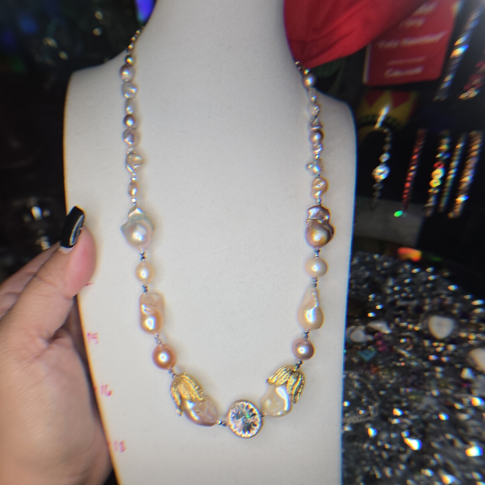 Elegant ARTISAN GENUINE FRESHWATER & SWAVORSKI RAVOLI NECKLACE - Picture 6 of 16